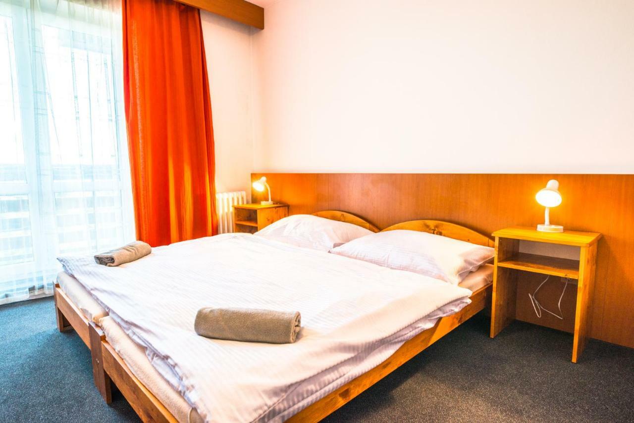 Dolní Lomná Horsky Hotel Kozubova מראה חיצוני תמונה