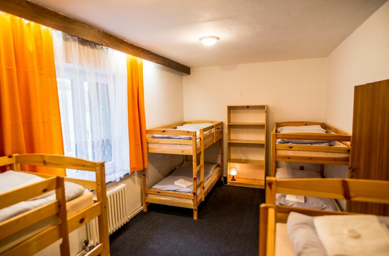Dolní Lomná Horsky Hotel Kozubova מראה חיצוני תמונה