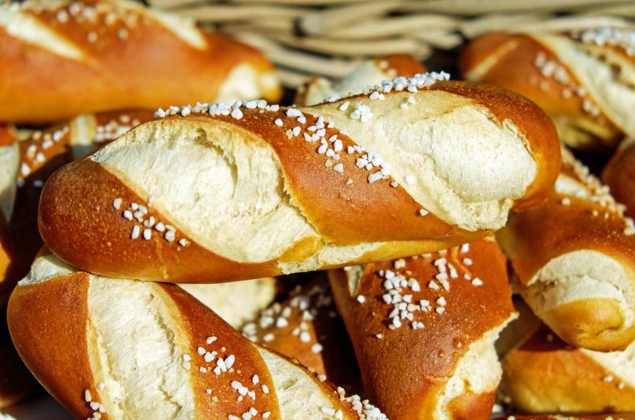 Dolní Lomná Horsky Hotel Kozubova מראה חיצוני תמונה